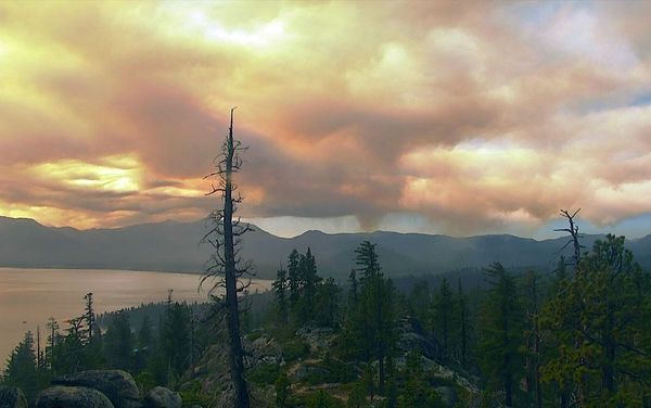 Heavy ash-laden smoke billowed into the Lake Tahoe basin during the Caldor Fire, prompting citizen scientists to document the