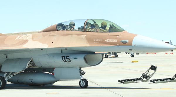An F/A-18 Super Hornet begins to taxi to the runway. Steve Ranson / NNG